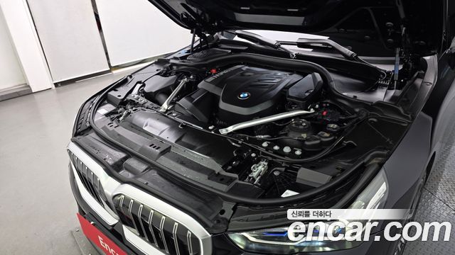 BMW 5-Series 2026 — photo 6