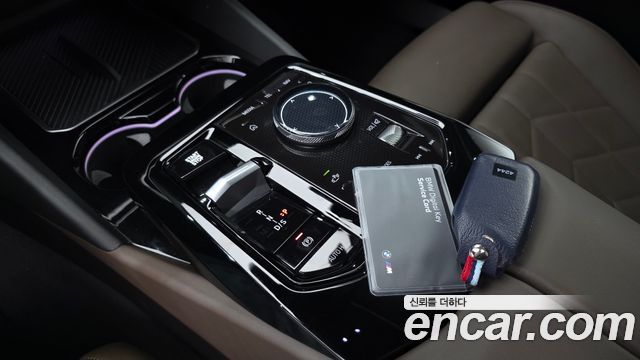 BMW 5-Series 2026 — photo 12