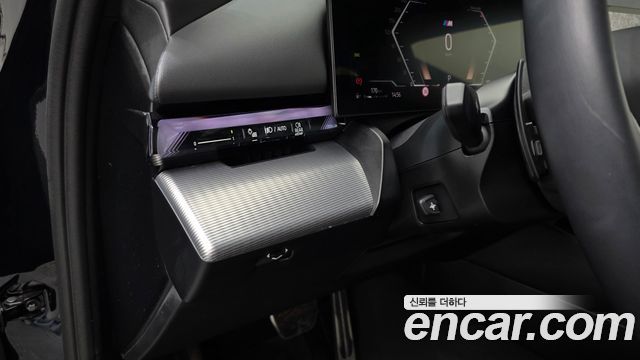 BMW 5-Series 2026 — photo 26