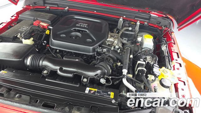 Jeep Wrangler 2021 — photo 6