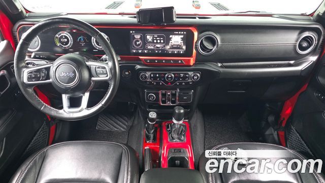 Jeep Wrangler 2021 — photo 10