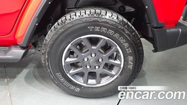 Jeep Wrangler 2021 — photo 7