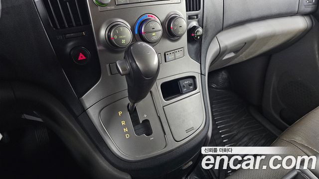 Hyundai Starex 2015 — photo 9