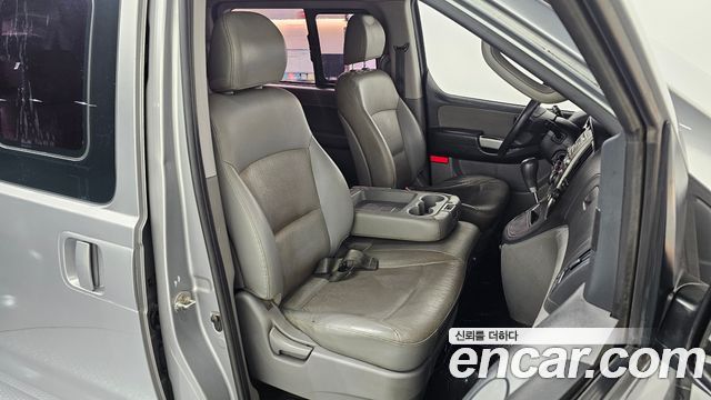Hyundai Starex 2015 — photo 13