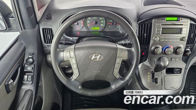 Hyundai Starex 2015 — photo 14