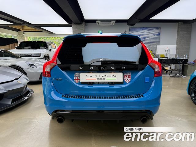 Volvo V60 2018 — photo 4