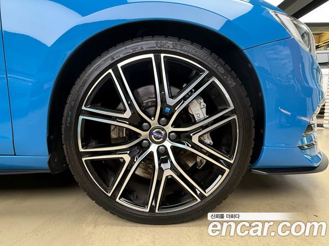 Volvo V60 2018 — photo 5