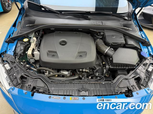 Volvo V60 2018 — photo 6