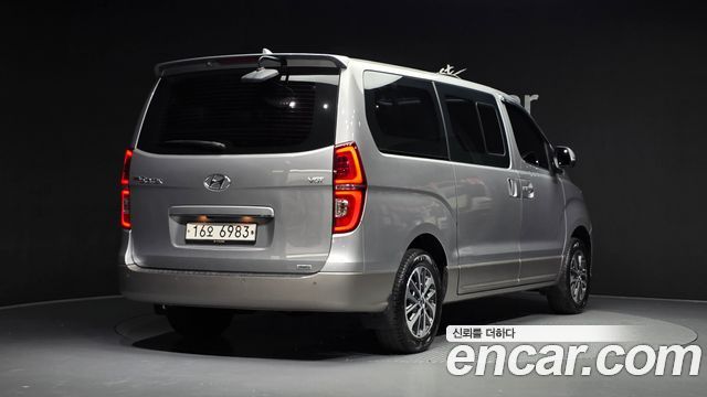 Hyundai Starex 2020 — photo 2
