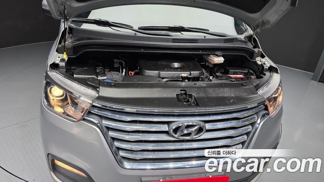 Hyundai Starex 2020 — photo 6