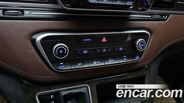 Hyundai Starex 2020 — photo 22