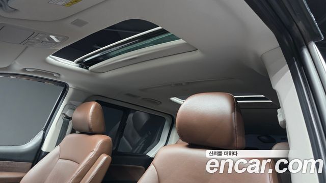 Hyundai Starex 2020 — photo 25