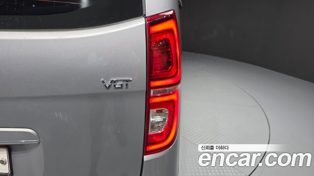 Hyundai Starex 2020 — photo 9