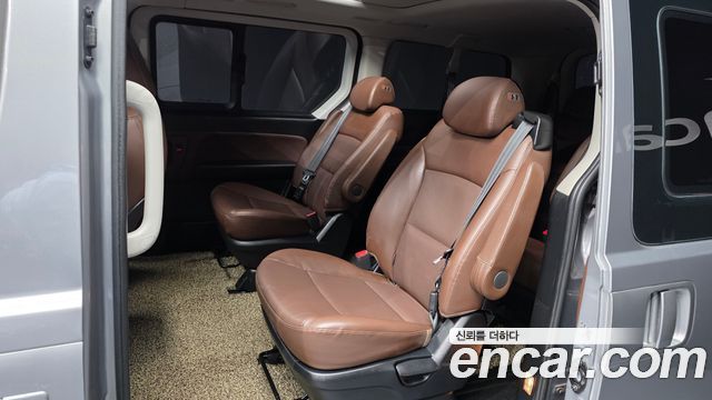 Hyundai Starex 2020 — photo 16