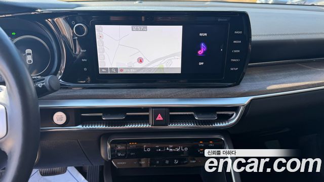 Kia K5 2023 — photo 13