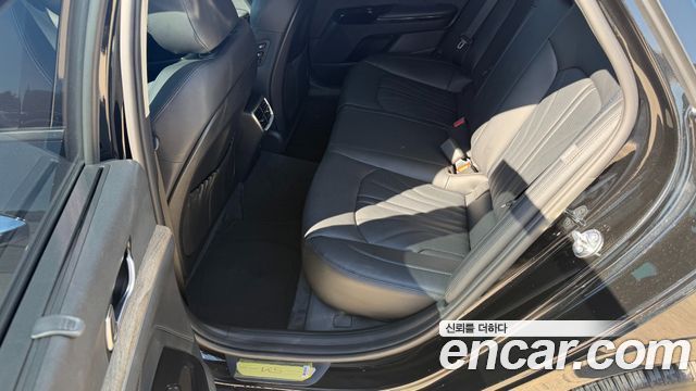Kia K5 2023 — photo 20