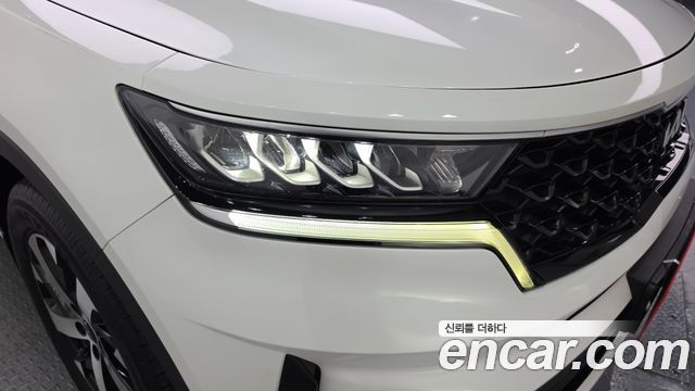 Kia Sorento 2023 — photo 8