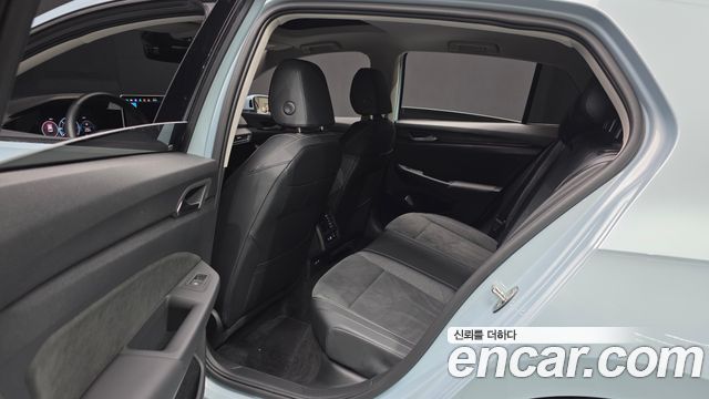 Volkswagen Golf 2026 — photo 22
