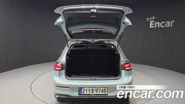 Volkswagen Golf 2026 — photo 24