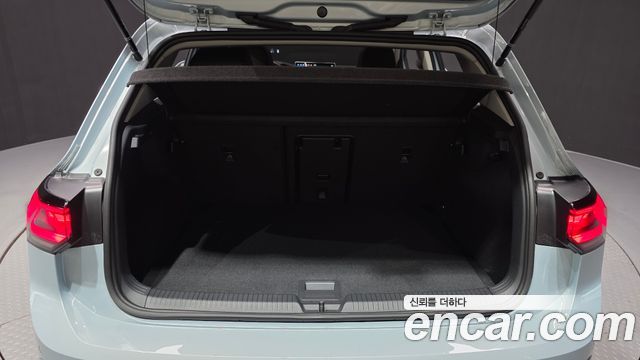 Volkswagen Golf 2026 — photo 32