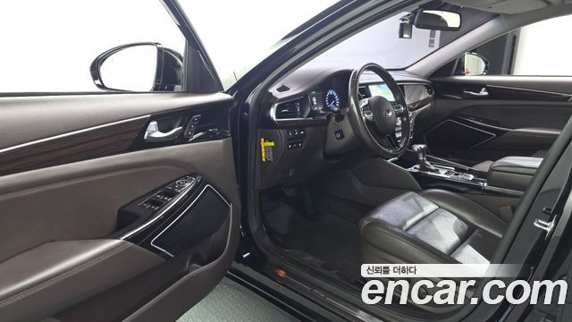 Kia K7 2018 — photo 10