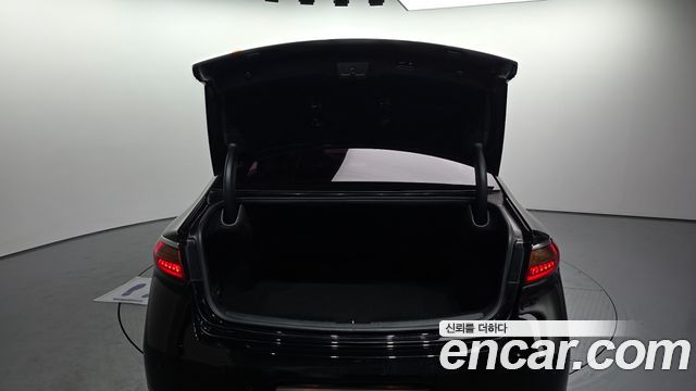 Kia K7 2018 — photo 20
