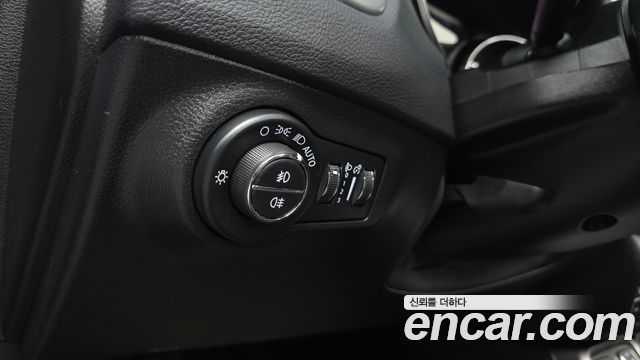 Jeep Compass 2019 — photo 18