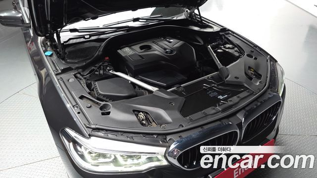 BMW 5-Series 2019 — photo 6
