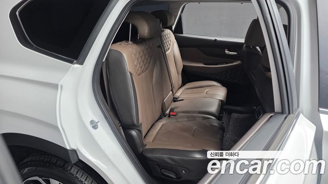 Hyundai Santafe 2021 — photo 17