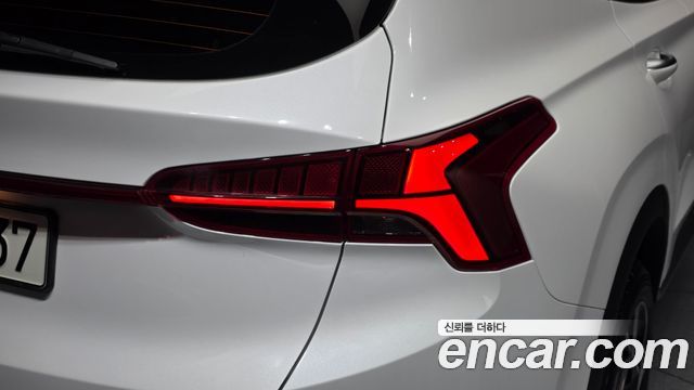Hyundai Santafe 2021 — photo 9