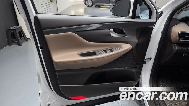 Hyundai Santafe 2021 — photo 14