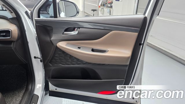 Hyundai Santafe 2021 — photo 15