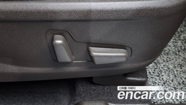 Hyundai Santafe 2021 — photo 32