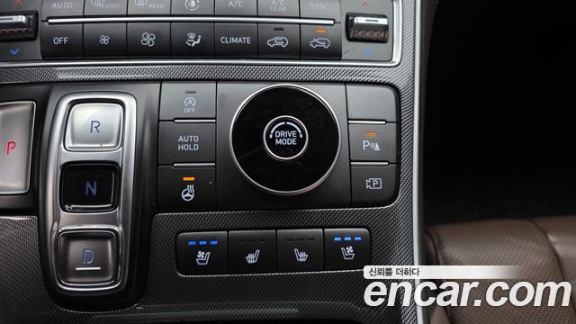 Hyundai Santafe 2021 — photo 33