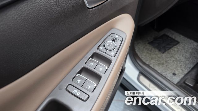 Hyundai Santafe 2021 — photo 35