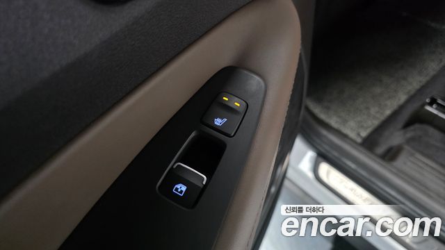 Hyundai Santafe 2021 — photo 38