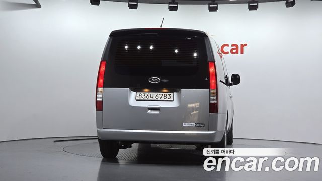 Hyundai Staria 2023 — photo 4