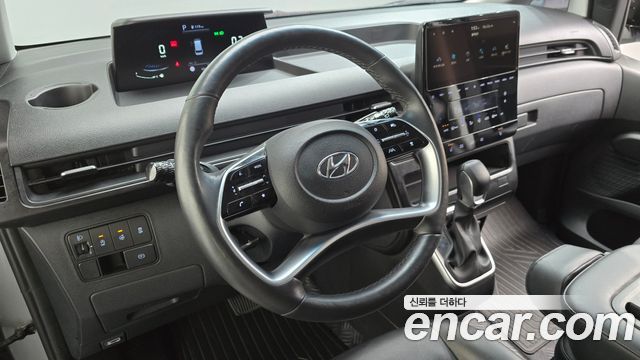 Hyundai Staria 2023 — photo 20