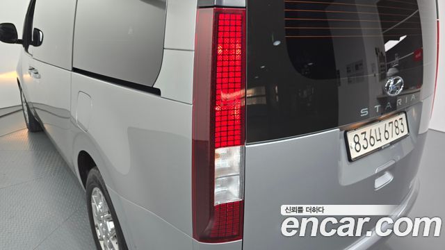 Hyundai Staria 2023 — photo 9