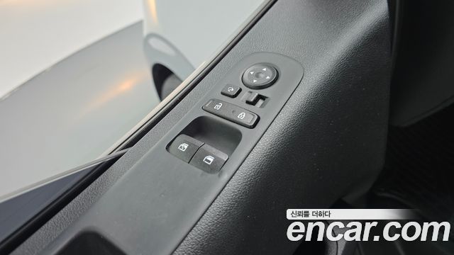Hyundai Staria 2023 — photo 27