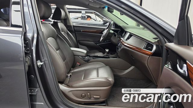 Kia K7 2016 — photo 11