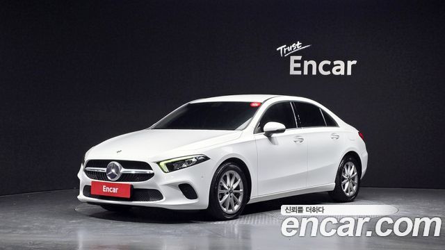 Mercedes-Benz A-Class 2020 — photo 1