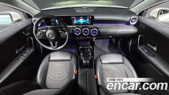 Mercedes-Benz A-Class 2020 — photo 7