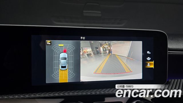 Mercedes-Benz A-Class 2020 — photo 16