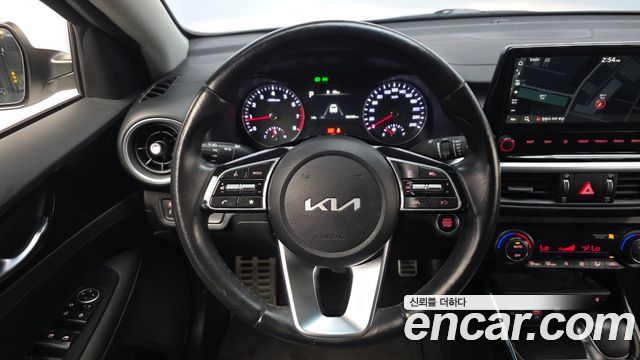 Kia K3 2024 — photo 19