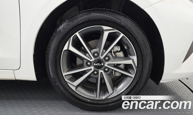 Kia K3 2024 — photo 7