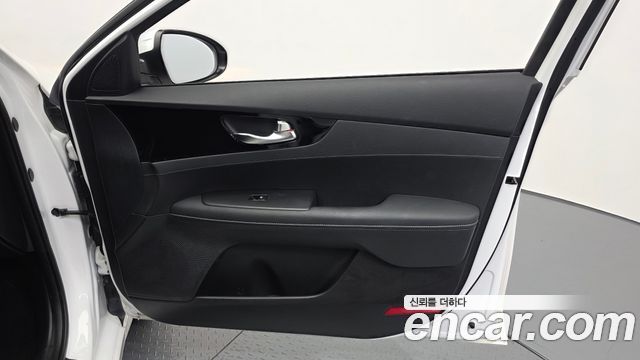 Kia K3 2024 — photo 14