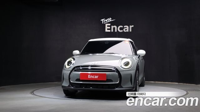Mini Cooper 2023 — photo 3
