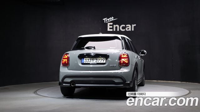 Mini Cooper 2023 — photo 4