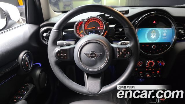 Mini Cooper 2023 — photo 19